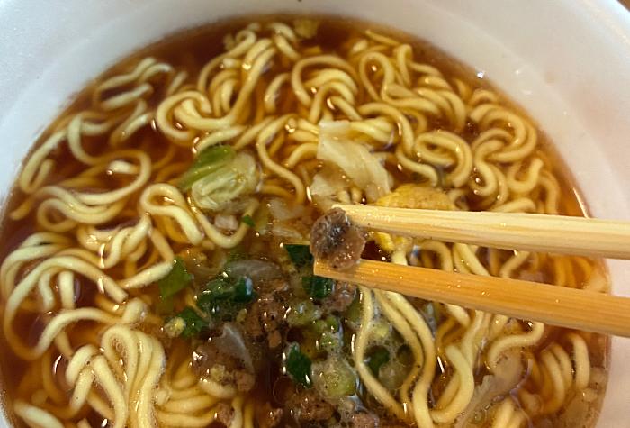 スパイス好きのための醤油ラーメン