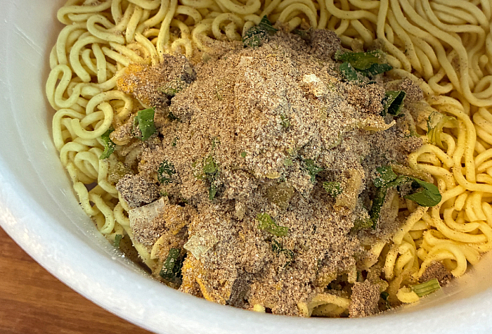 スパイス好きのための醤油ラーメン