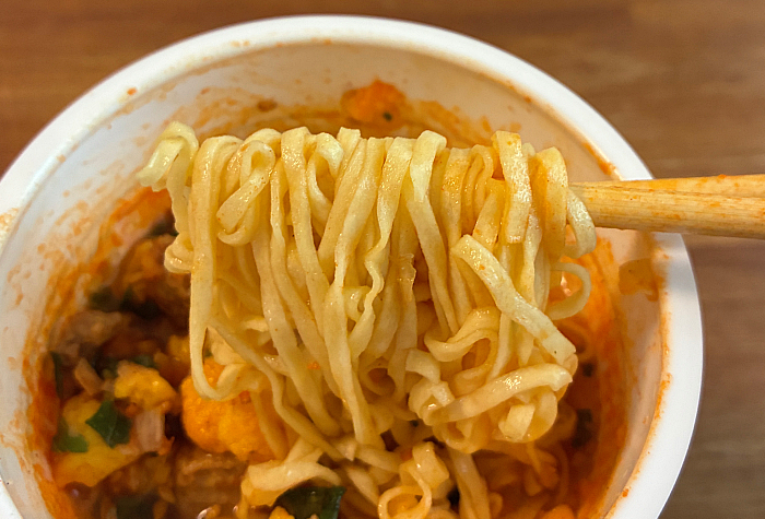 冷しカップヌードル ピリ辛キムチ味
