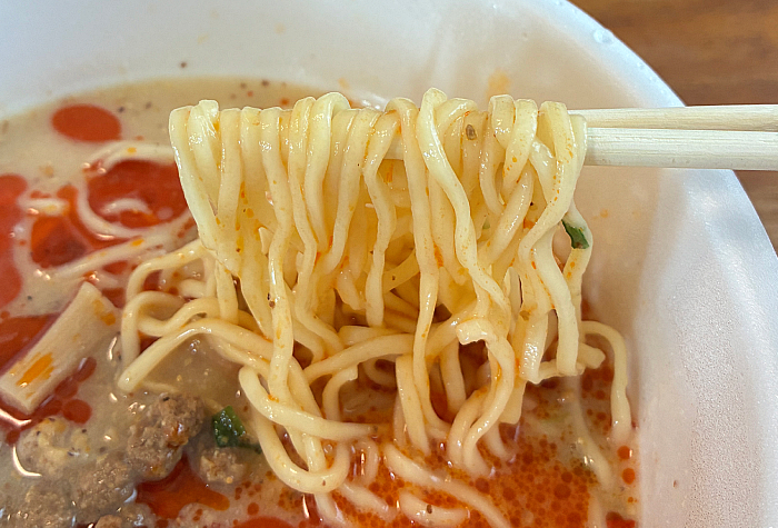 セブンプレミアムゴールド 飯田商店 豆乳担々麺
