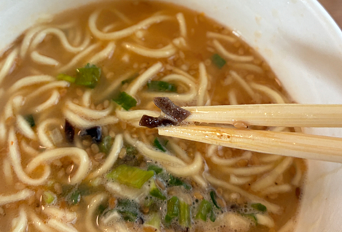 辛旅 大魔王入り 博多激辛とんこつラーメン