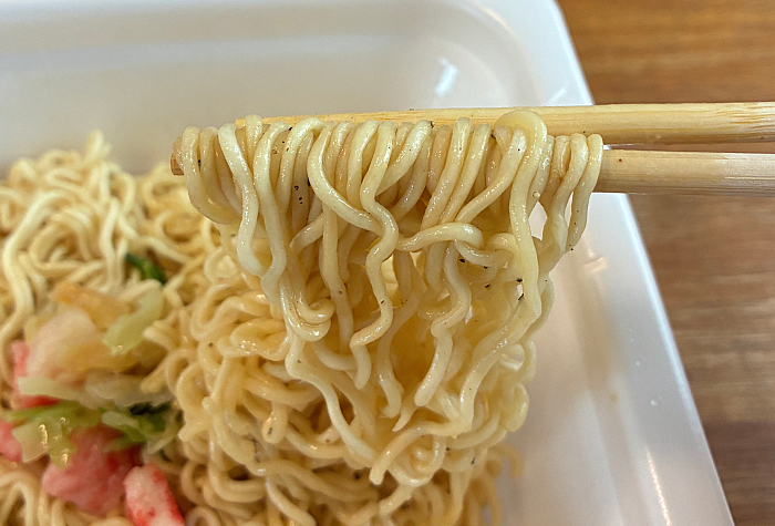 ローソン 麺大盛り シーフード味焼そば