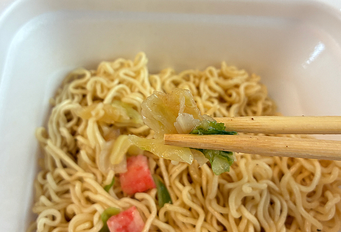 ローソン 麺大盛り シーフード味焼そば