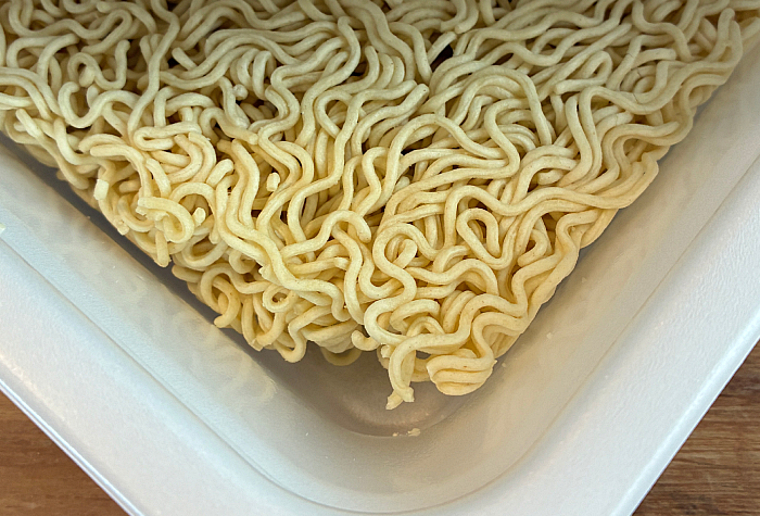 ローソン 麺大盛り シーフード味焼そば