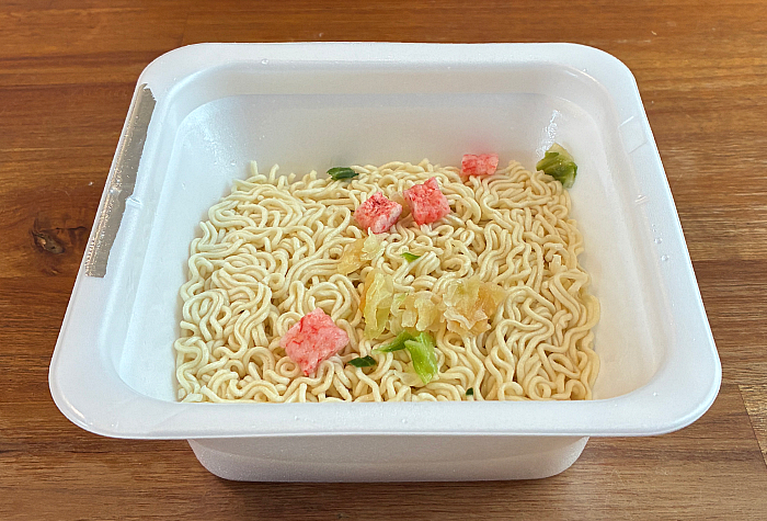 ローソン 麺大盛り シーフード味焼そば