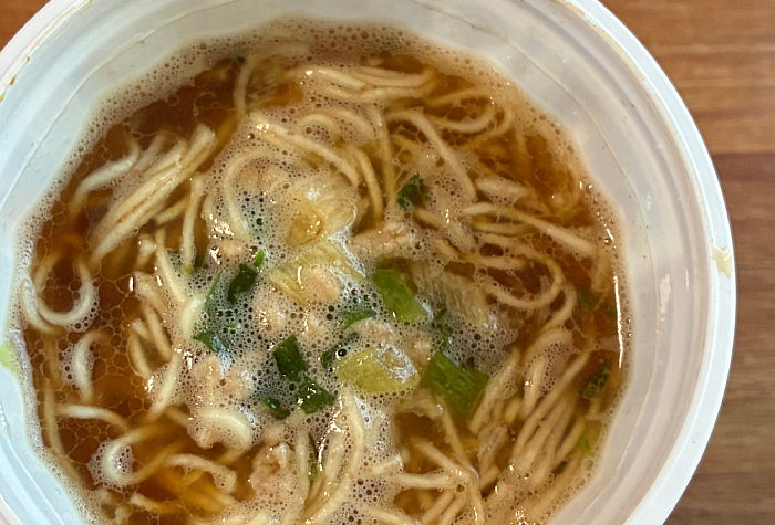 鳴神食堂監修 牡蠣×宗田節×鯖節醤油ラーメン