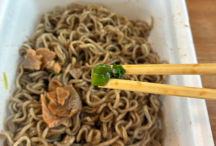 ペヤング 肉おろし蕎麦風