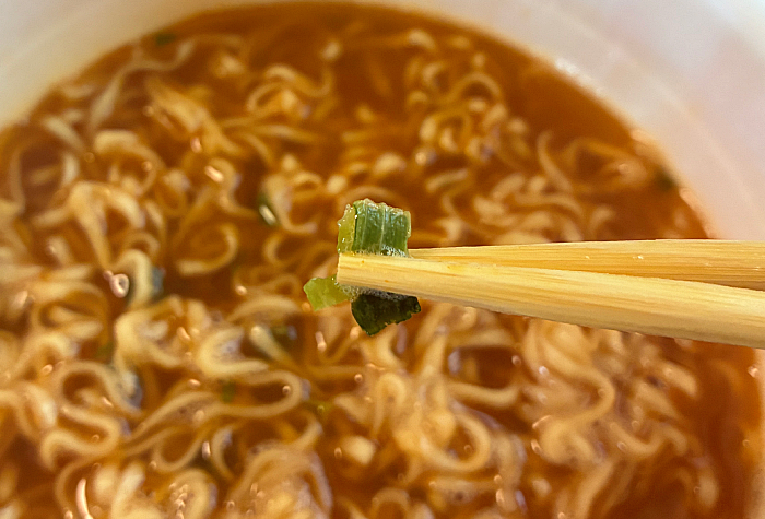 チキンラーメンどんぶり 旨辛チゲ味