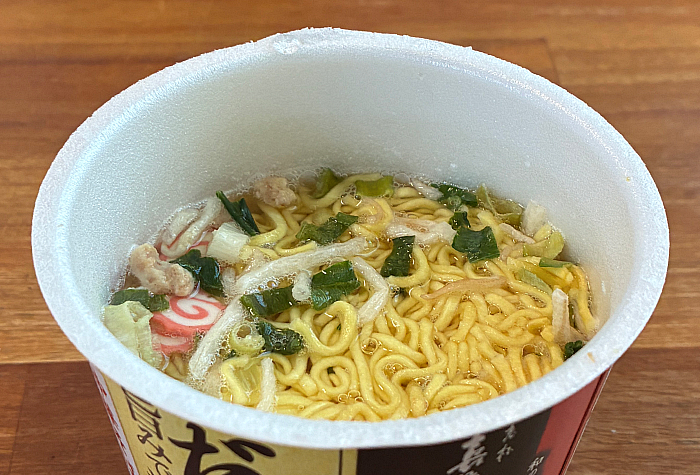 だしの旨みで減塩 中華そば