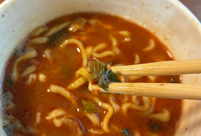 麺欲ハンター 濃辛魚介豚骨ラーメン 大盛り
