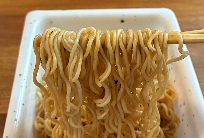 ペヤング 野沢菜ぺペロン風やきそば