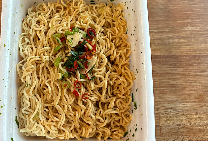 ペヤング 野沢菜ぺペロン風やきそば