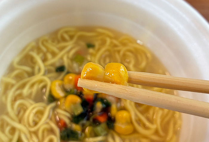 スーパーカップ1.5倍 北海道 コーン塩バター味ラーメン