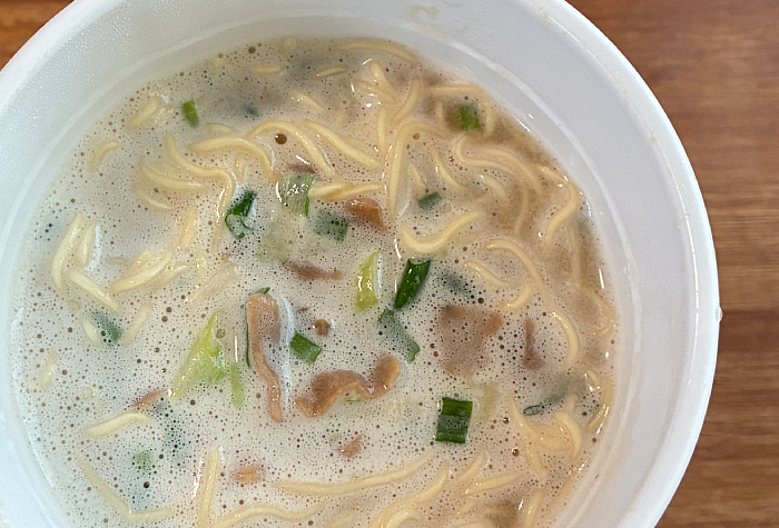 裏飯田商店 豚骨らぁ麺