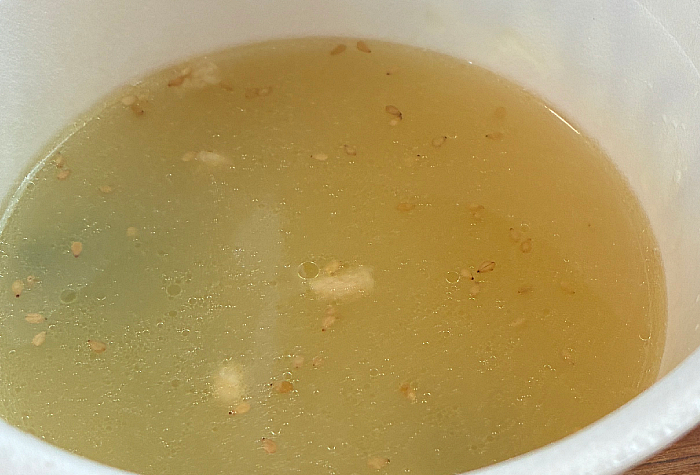 わかめラーメン 牛骨コムタン味