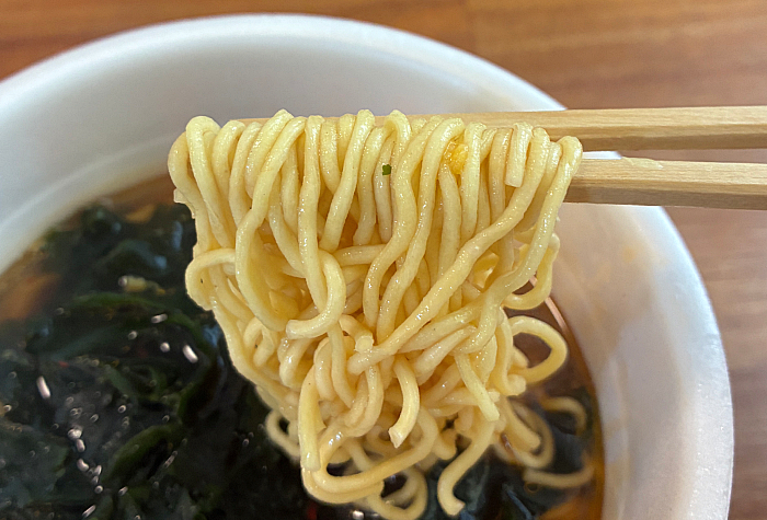 わかめラーメン 旨辛ユッケジャン味