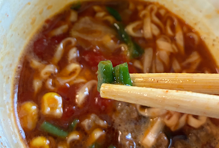 カップヌードル チリトマトヌードル 感謝の謎肉増量