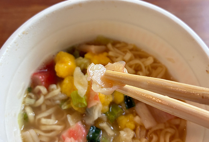 カップヌードル シーフードヌードル 感謝のカニカマ増量