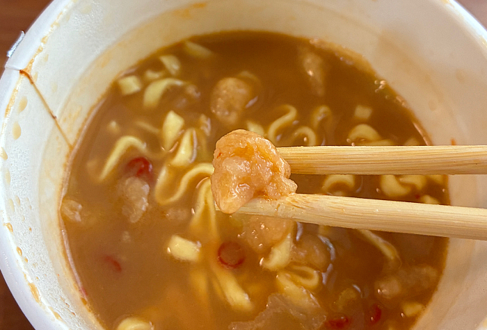 カップスター 辛豚醤油