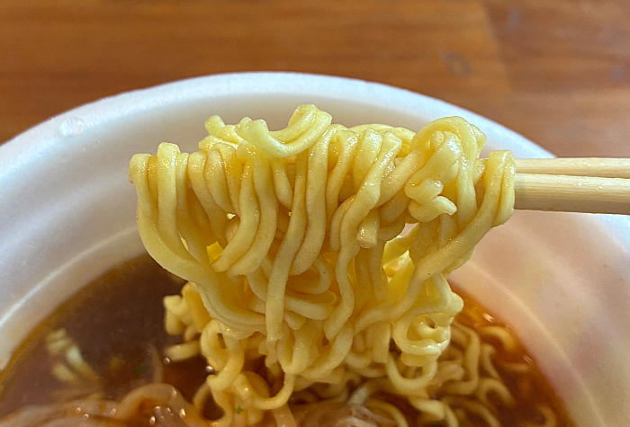 でかまる バリシャキ!辛もやし中華そば