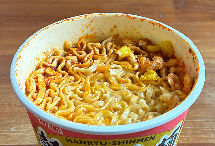 韓流辛麺 激辛濃厚カルボラーメン