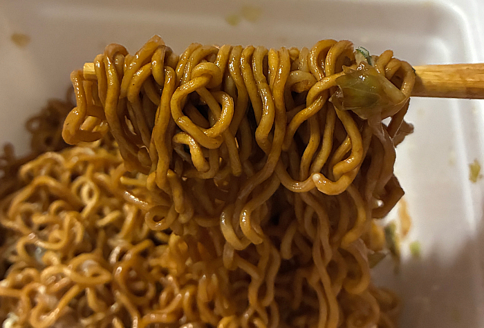 一平ちゃん夜店の焼そば 超特盛 からしマヨ2個付