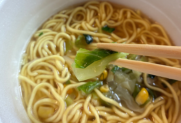 ローソン 麺大盛り 野菜入り塩ラーメン