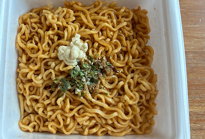 セブンプレミアム にんにく醤油まぜそば