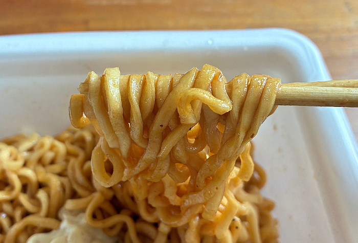 セブンプレミアム にんにく醤油まぜそば