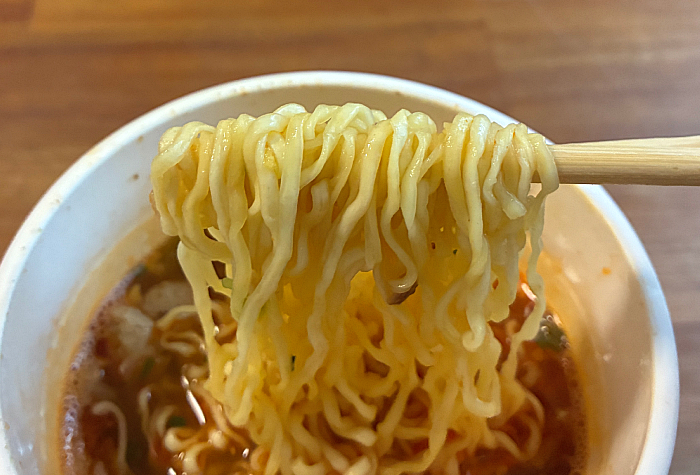 中華三昧 重慶飯店 具だくさん麻辣湯麺
