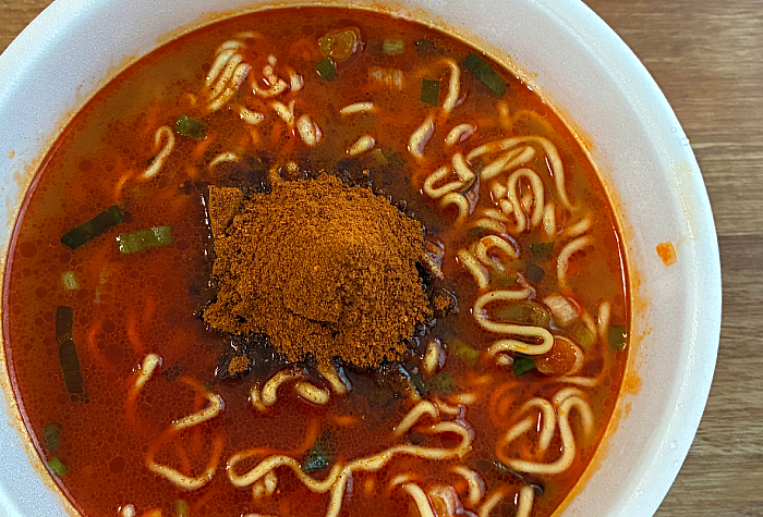 麺処井の庄監修 辛めの辛め辛辛魚らーめん