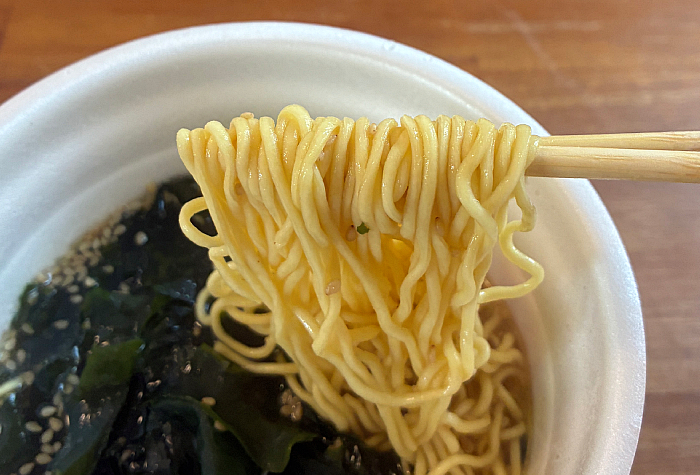 マシマシ嵐！わかめラーメン ごま・しょうゆ