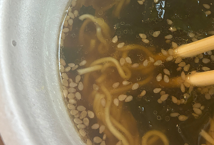 マシマシ嵐！わかめラーメン ごま・しょうゆ
