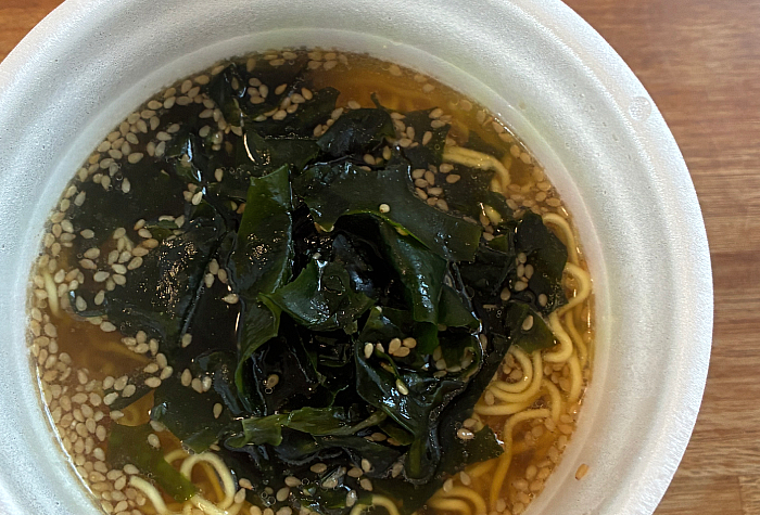 マシマシ嵐！わかめラーメン ごま・しょうゆ
