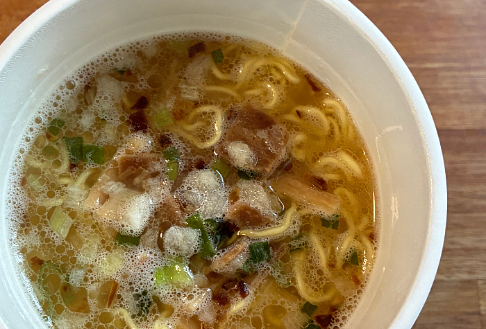 支那そばや監修 芳醇鶏油塩らぁ麺