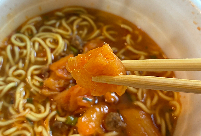 スーパーカップ 1.5倍×にじさんじ 牛キムチチゲ味ラーメン